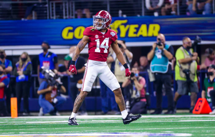 Expected to start at STAR for Alabama in 2022, Brian Branch could be poised for another big season. 